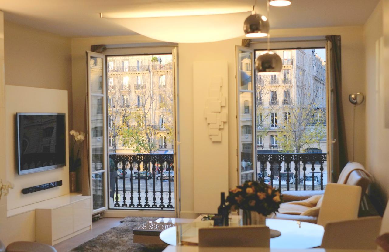 Two Bedroom Luxury Apartment - Balcony With View Of Notre Dame Paryż Zewnętrze zdjęcie