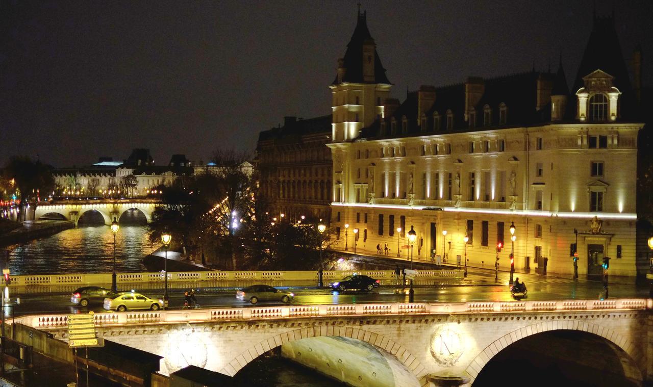 Two Bedroom Luxury Apartment - Balcony With View Of Notre Dame Paryż Zewnętrze zdjęcie